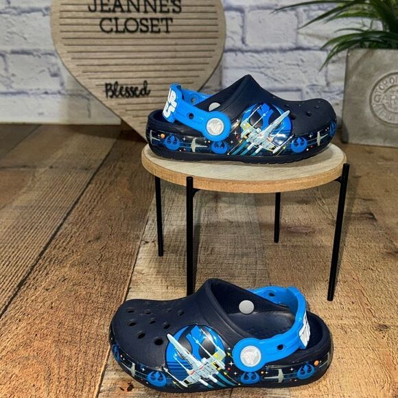 CROCS Star Wars Shoes Children C7 Kids Blue Clog Light Luke Skywalker Saber Rare - Picture 10 of 10